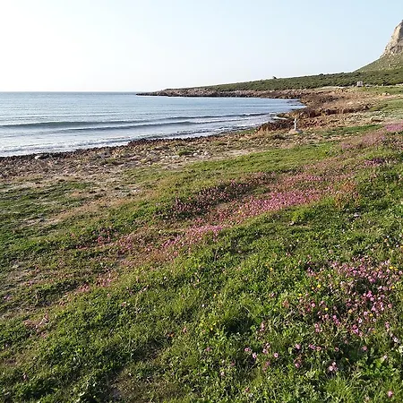 Liscaluna Πανσιόν Alcamo